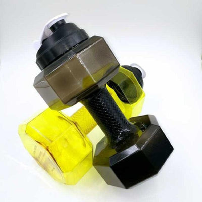 Fitness - Botella de agua deportiva de gimnasio de gran capacidad de plástico con forma de mancuernas 2.5L
